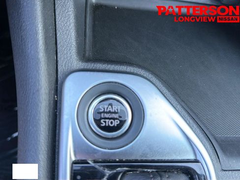 Used 2025 Nissan Sentra SV FWD image 9