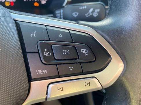 Used 2024 Volkswagen Jetta SE image 28