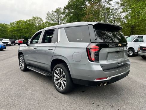 Used 2025 Chevrolet Tahoe High Country AWD/4WD image 11