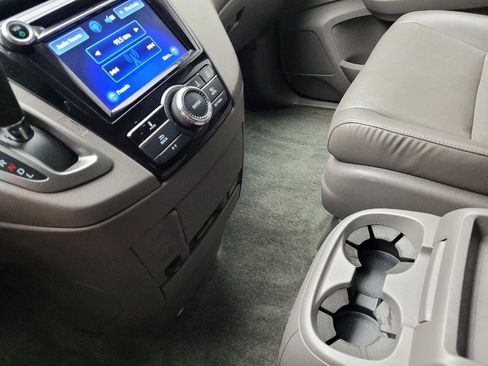 Used 2016 Honda Odyssey EX-L image 26