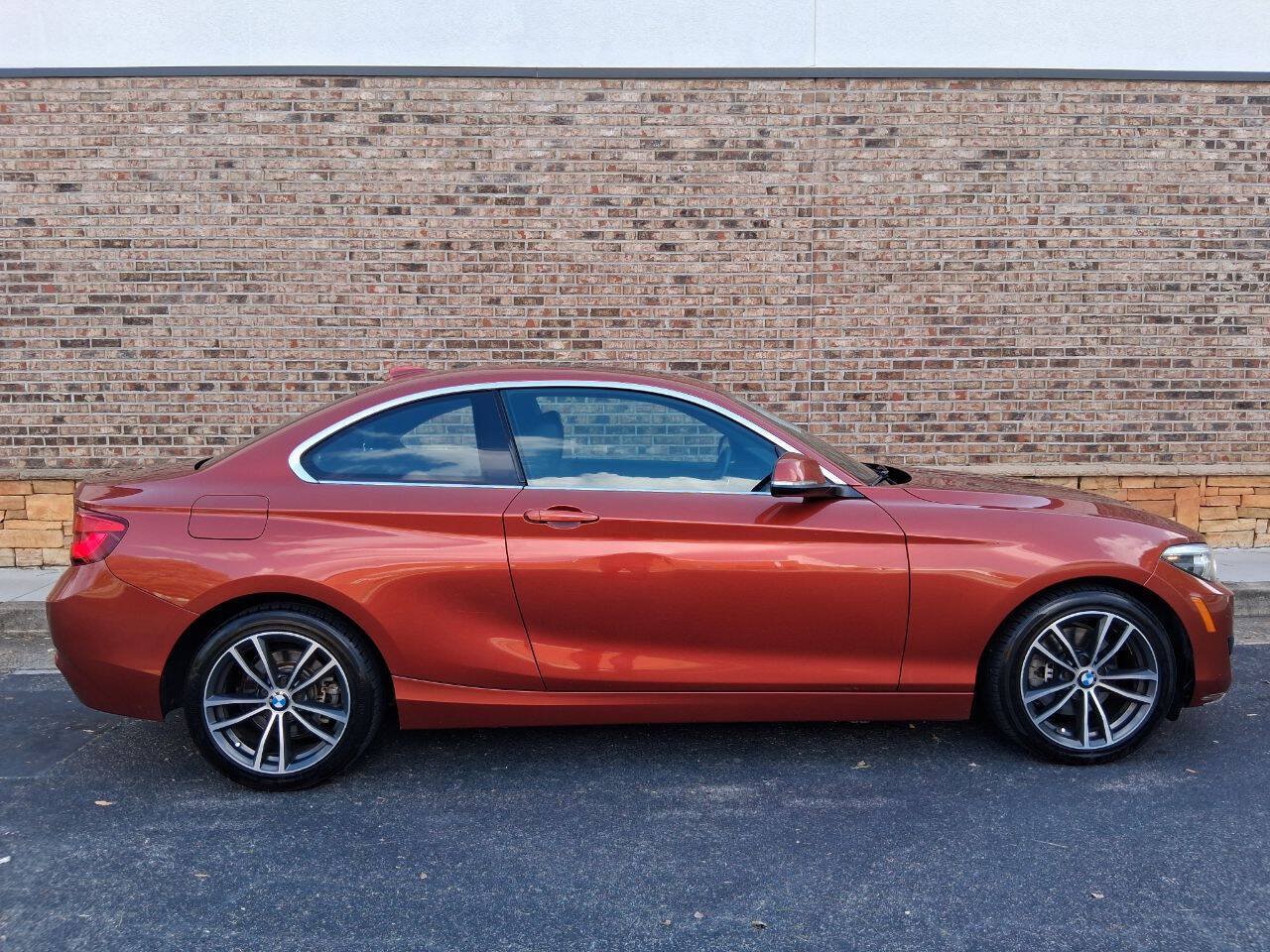 Used 2019 BMW 230i Coupe w/ Convenience Package RWD image 6