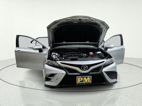 Used 2023 Toyota Camry SE AWD/4WD image 9