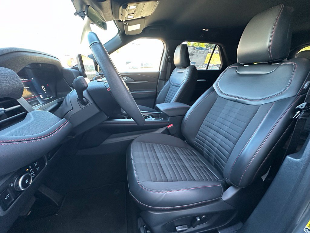 New 2026 Ford Explorer ST-Line AWD/4WD image 18