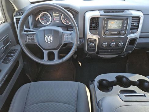 Used 2020 RAM 1500 Classic SLT image 26