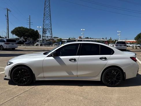 Used 2025 BMW 330i Sedan w/ M Sport Package RWD image 4