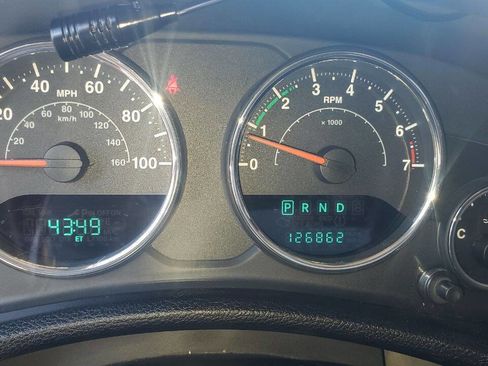 Used 2012 Jeep Wrangler Unlimited Sport image 12