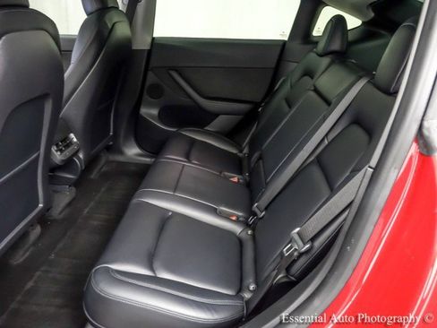 Used 2021 Tesla Model Y Long Range AWD/4WD image 14