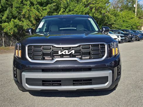 New 2025 Kia Telluride S image 3