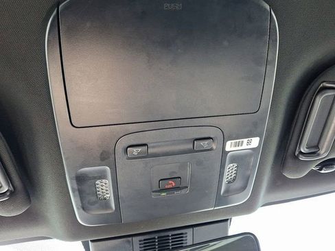Used 2025 Toyota Camry SE w/ Convenience Package FWD image 27