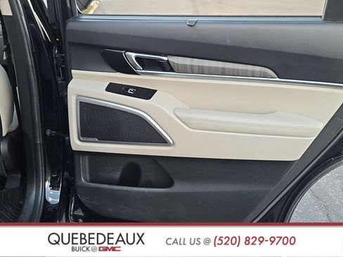 Used 2023 Kia Telluride EX w/ EX Captain's Chair Package FWD image 25