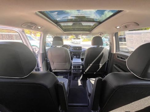 New 2026 Volkswagen Atlas SEL Premium R-Line image 16