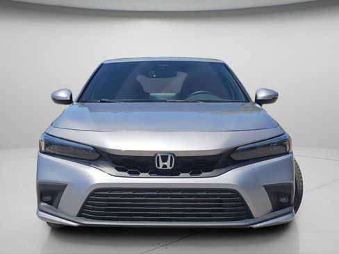 Used 2022 Honda Civic Sport Touring image 3