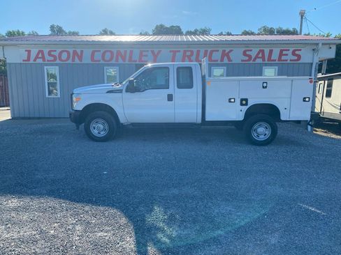 Used 2015 Ford F250 XL w/ Snow Plow Prep Package AWD/4WD image 1