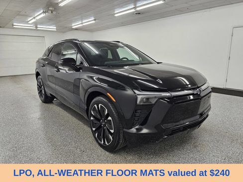 Used 2025 Chevrolet Blazer EV RS AWD/4WD image 3
