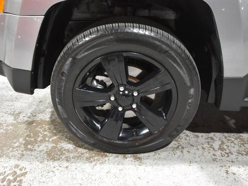 Used 2015 Jeep Patriot Sport FWD image 31
