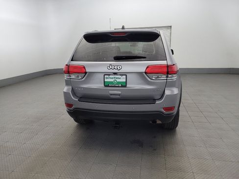 Used 2021 Jeep Grand Cherokee Laredo image 7