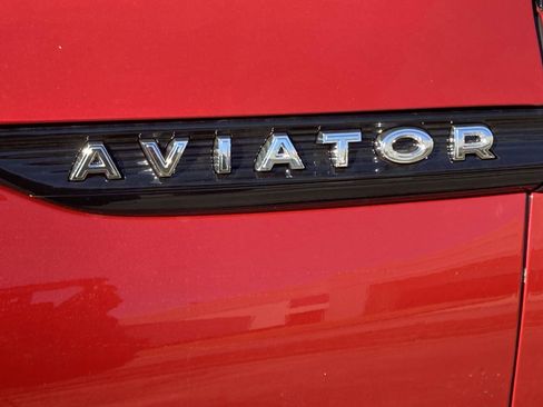 New 2026 Lincoln Aviator Reserve w/ Luxury Package image 13