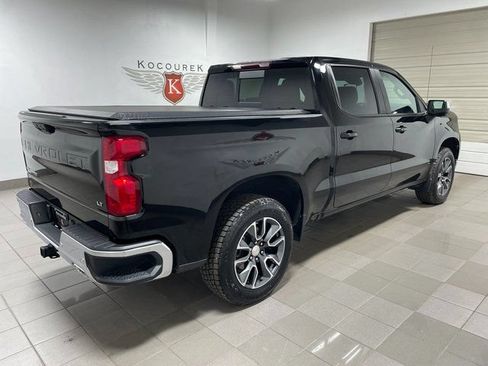 Used 2023 Chevrolet Silverado 1500 LT AWD/4WD image 6