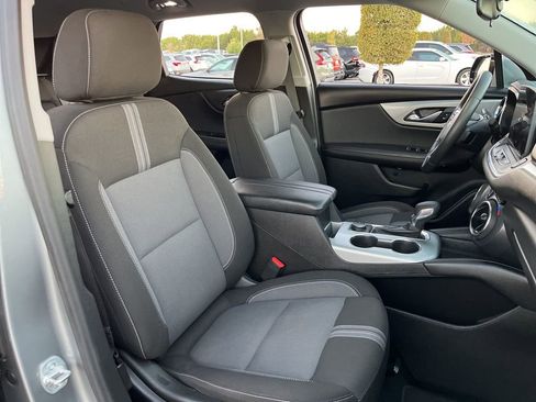 Used 2025 Chevrolet Blazer LT image 27