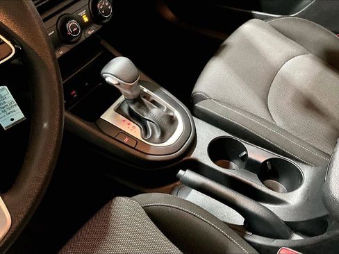 Used 2024 Kia Forte LXS image 15