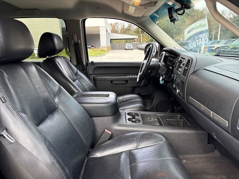 Used 2011 GMC Sierra 1500 SLE w/ Regional Value Package image 27