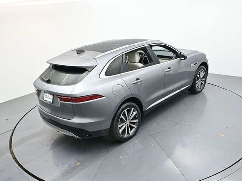 Used 2023 Jaguar F-PACE S image 27