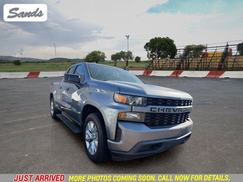 Used 2020 Chevrolet Silverado 1500 Custom w/ Custom Value Package RWD image 1