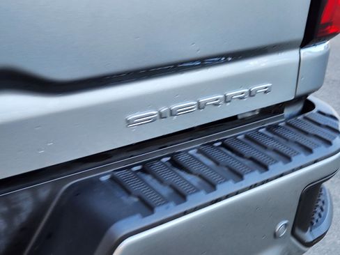 Used 2024 GMC Sierra 2500 Denali w/ Denali Reserve Package image 15