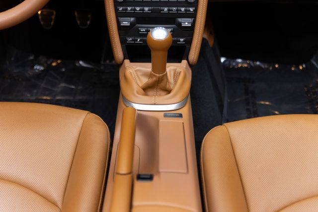 Used 2009 Porsche 911 Carrera 4S AWD/4WD image 9
