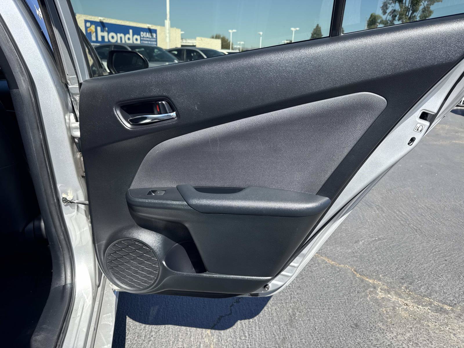 Used 2022 Toyota Prius FWD image 31