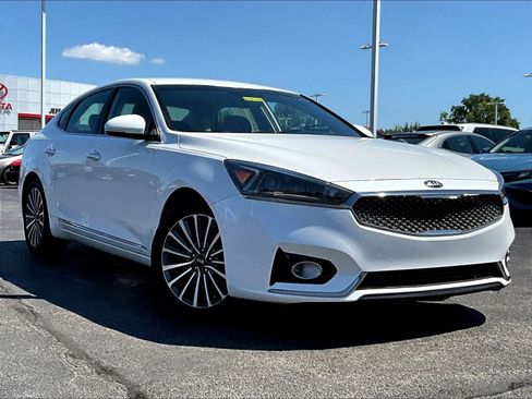 Used 2019 Kia Cadenza Premium FWD image 3