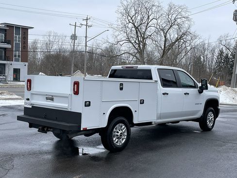 Used 2025 Chevrolet Silverado 2500 W/T w/ WT Convenience Package image 2