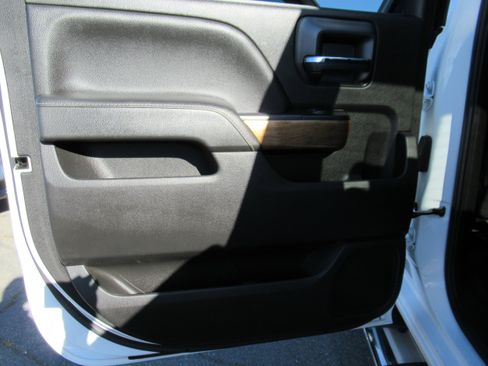 Used 2018 Chevrolet Silverado 2500 LTZ w/ Duramax Plus Package image 13