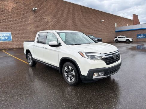 Used 2018 Honda Ridgeline RTL-E image 2
