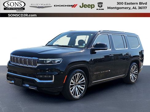 Used 2022 Jeep Grand Wagoneer Series III w/ Rear Seat Video Group 1 AWD/4WD image 1