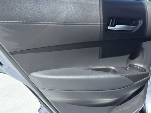 Used 2025 Toyota Corolla Cross XLE w/ Convenience Package FWD image 13