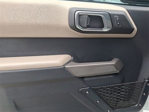 Used 2021 Ford Bronco Wildtrak image 12