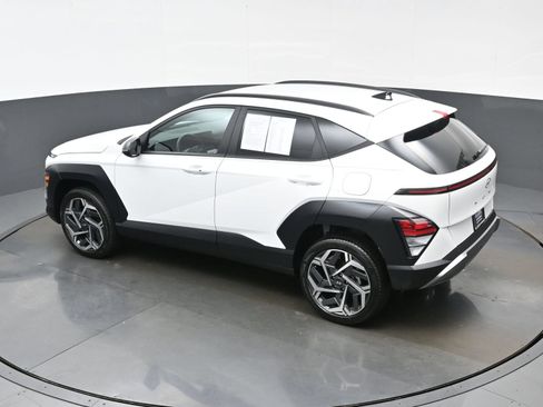 Used 2026 Hyundai Kona SEL Premium AWD/4WD image 35