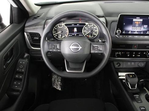 Certified 2025 Nissan Rogue S FWD image 7
