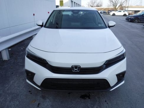 Used 2022 Honda Civic Touring image 5