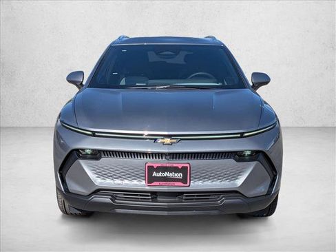 New 2026 Chevrolet Equinox EV LT image 2