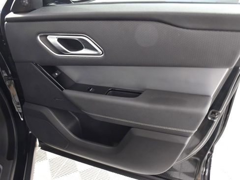 Used 2023 Land Rover Range Rover Velar R-Dynamic S image 18