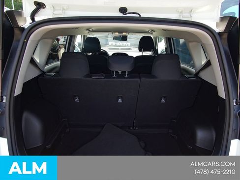Used 2025 Kia Soul LX w/ LX Technology Package FWD image 10