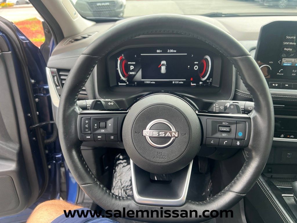 Used 2023 Nissan Rogue Platinum AWD/4WD image 13