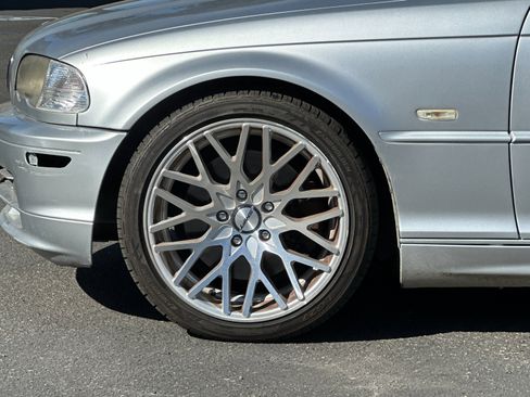 Used 2003 BMW 330Ci Convertible image 19