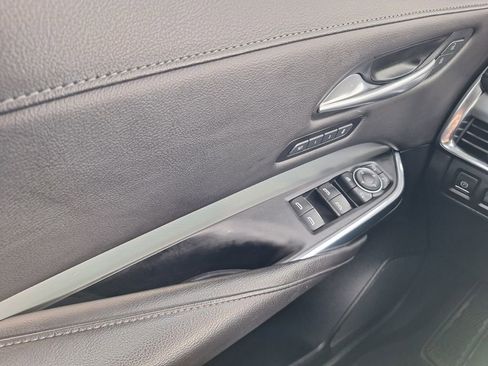 Used 2023 Cadillac XT4 Premium Luxury image 17