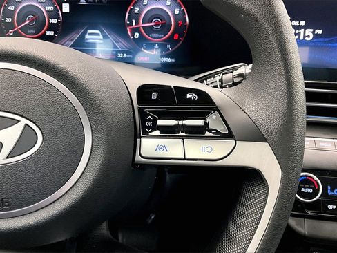 Certified 2024 Hyundai Elantra SEL image 20