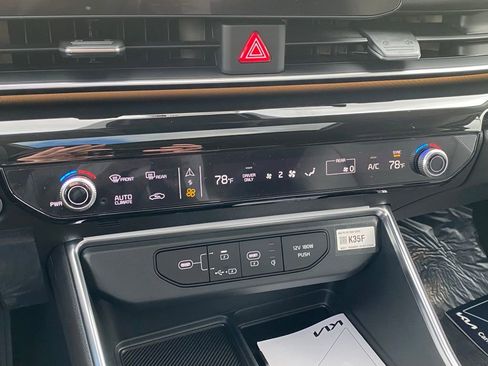 New 2026 Kia Carnival SX Prestige image 18