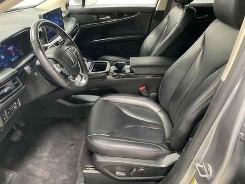 Used 2022 Lincoln Nautilus Standard image 10