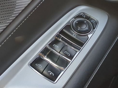 Used 2024 Chevrolet Corvette Stingray Premium Conv w/ Z51 Performance Package image 26